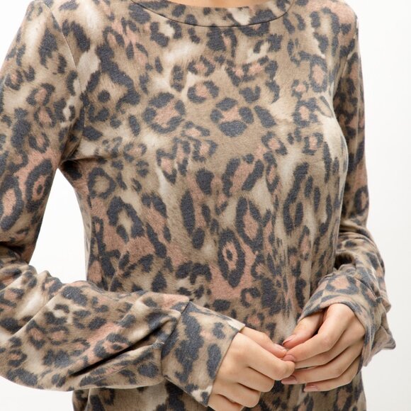 MYSTREE Leopard Print Long Sleeve Top, Soft Brushed Knit Animal Print Pullover - Picture 7 of 8